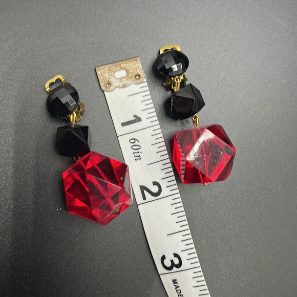 Vintage Joel Powell Black/RedTone Clip Earrings - Picture 5 of 5